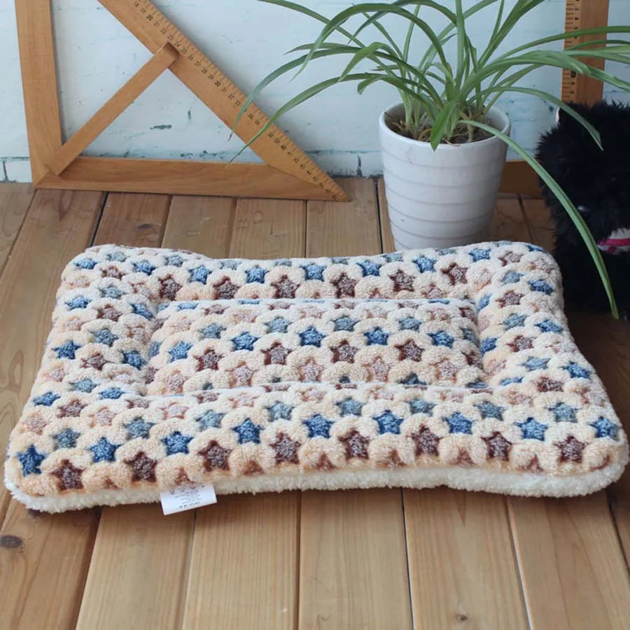Manta de Forro Polar para Gatos — Suave, Cálida y Apta para Viajes