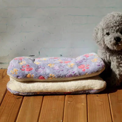 Manta de Forro Polar para Gatos — Suave, Cálida y Apta para Viajes